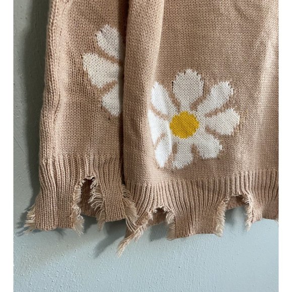 Hazel Moon Women’s Small Flower V-Neck Pullover Hoodie Sweater Distressed Hem - Picture 3 of 7